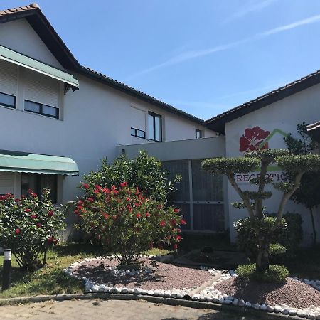 Les Jardins D'Oleron Hotel แซ็ง ปิแอร์ ดิ โอเลรอง ภายนอก รูปภาพ
