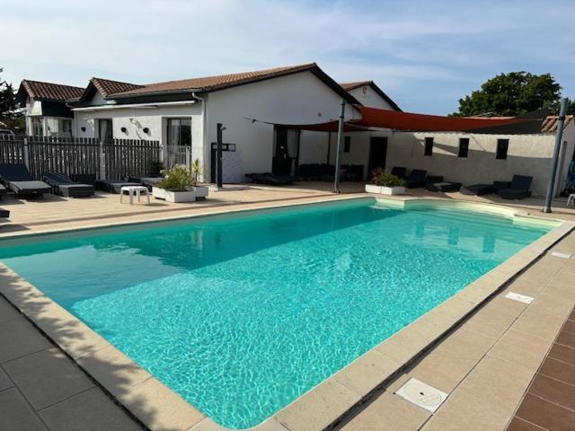 Les Jardins D'Oleron Hotel แซ็ง ปิแอร์ ดิ โอเลรอง ภายนอก รูปภาพ