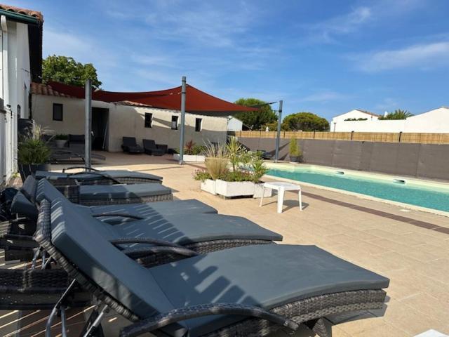 Les Jardins D'Oleron Hotel แซ็ง ปิแอร์ ดิ โอเลรอง ภายนอก รูปภาพ