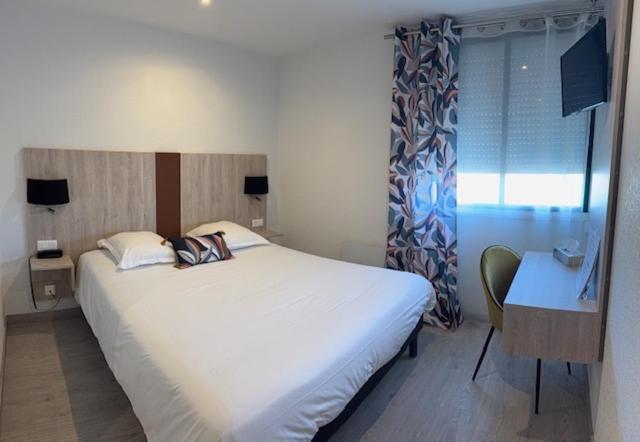 Les Jardins D'Oleron Hotel แซ็ง ปิแอร์ ดิ โอเลรอง ภายนอก รูปภาพ