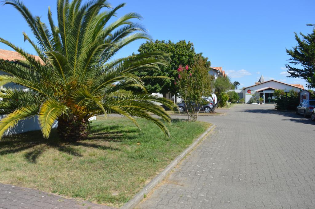 Les Jardins D'Oleron Hotel แซ็ง ปิแอร์ ดิ โอเลรอง ภายนอก รูปภาพ